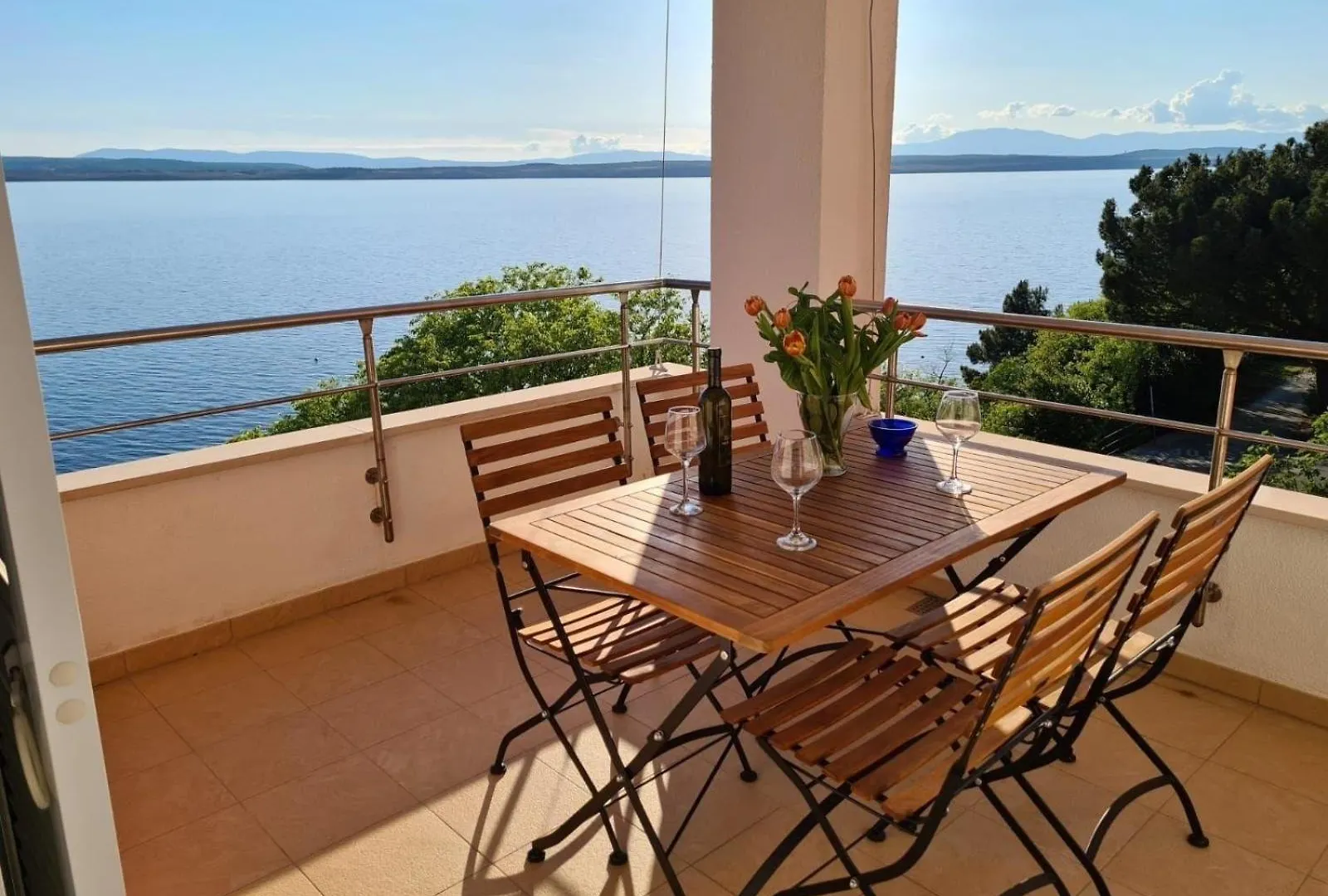 Tolle Wohnung In Crikvenica Mit Moebliertem Balkon Und Meerblick Dramalj