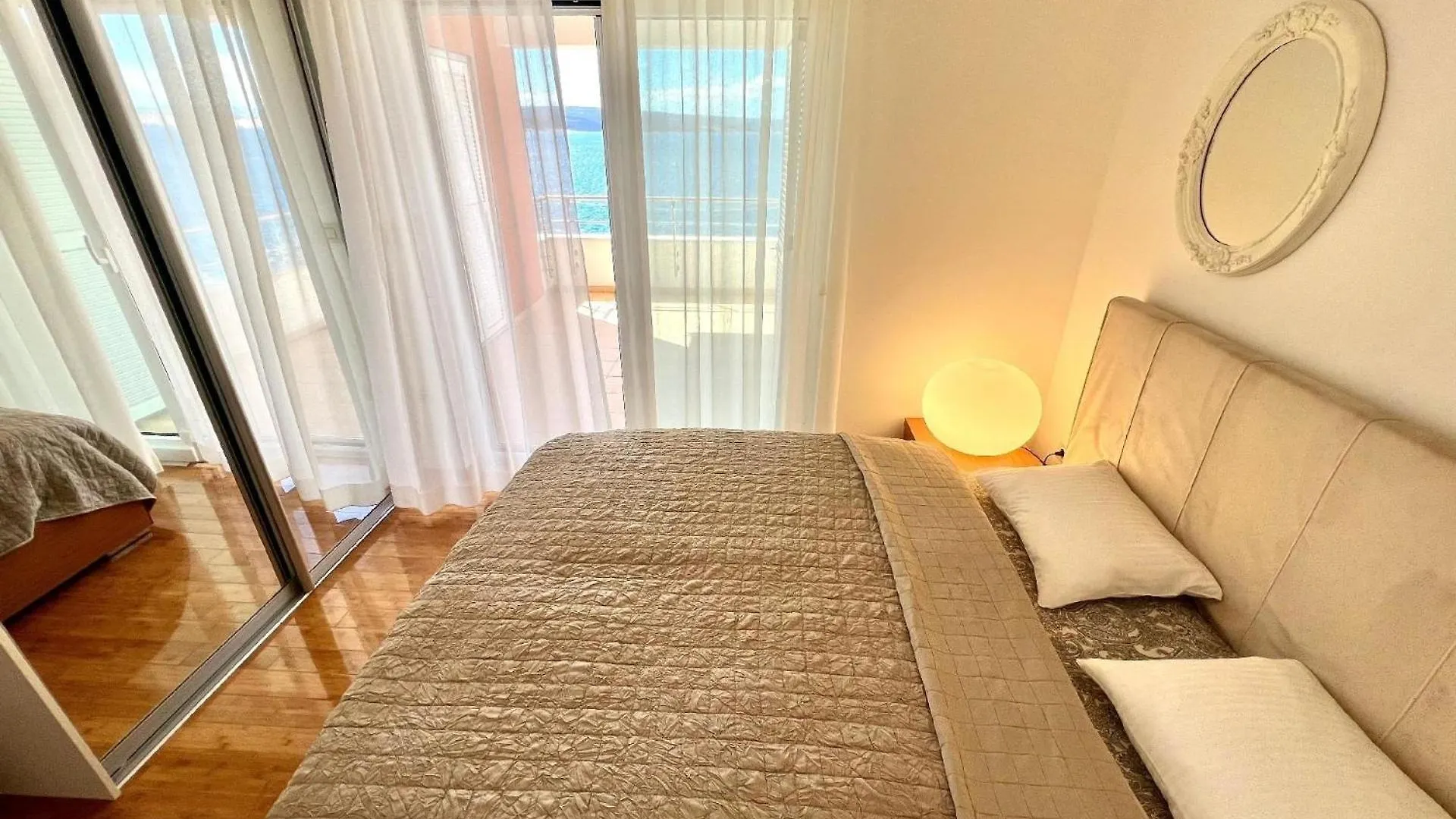 Tolle Wohnung In Crikvenica Mit Moebliertem Balkon Und Meerblick Dramalj
